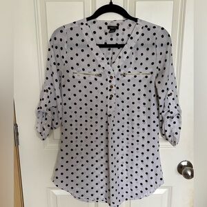 Rue21 White and Black Polka Dot V-Neck Blouse with Zip Chest Pockets